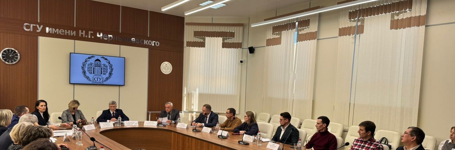 Завод АВРОРА принял участие в круглом столе по вопросам семейного предпринимательства
