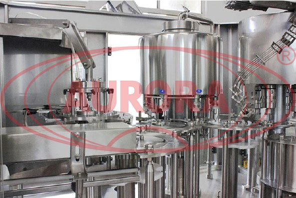 Триблок ополаскивания-розлива-укупорки негазированных напитков в ПЭТ-тару "Мастер"