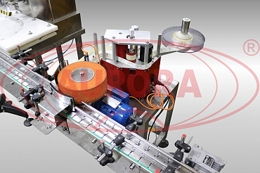 Автоматическая линия розлива краски с ориентатором, укупором и аппликатором этикеток