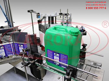 Автоматическая линия укупорки и этикетировки канистр
